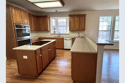 6319 Zadock Woods Drive, Austin, TX 78749 - Photo 12