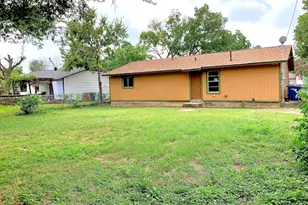 6114 Hogan Ave, Austin, TX 78741 - Photo 2