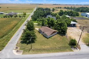 20 Co Rd 408, Taylor, TX 76574 - Photo 1