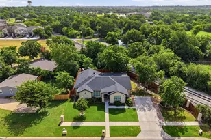 1905 S College St, Georgetown, TX 78626 - Photo 2