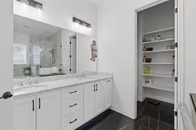 1905 S College Street, Georgetown, TX 78626 - Photo 24