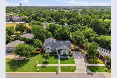 1905 S College Street, Georgetown, TX 78626 - Photo 1