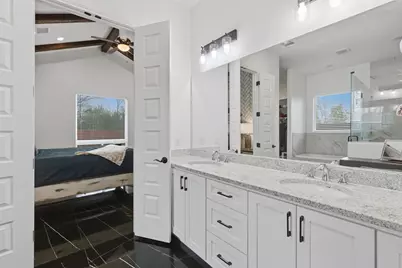 1905 S College Street, Georgetown, TX 78626 - Photo 24