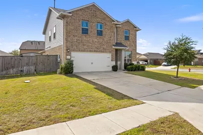 11701 Pecangate Way, Manor, TX 78653 - Photo 2