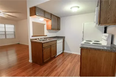 710 E Dean Keeton Street #207, Austin, TX 78705 - Photo 4