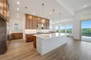 302 Silver Sage Ct, Dripping Springs, TX 78620 - Photo 16
