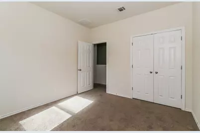 2105 Town Centre Drive #47, Round Rock, TX 78664 - Photo 12