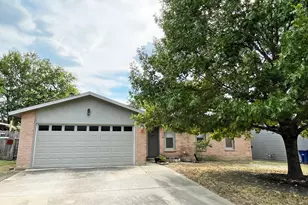 1209 Turtle Creek Blvd, Austin, TX 78745 - Photo 2