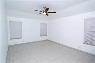 107 Tanglewood Ln, Hutto, TX 78634 - Photo 14