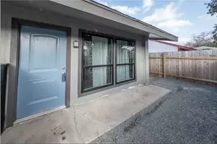 2610 Ektom Dr, Austin, TX 78745 - Photo 1