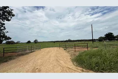 8200 Old Colony Line Road, Dale, TX 78616 - Photo 2