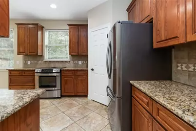 142 Kaanapali Lane, Bastrop, TX 78602 - Photo 8