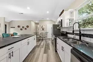 201 Winfield Thicket Rd, Bastrop, TX 78602 - Photo 6