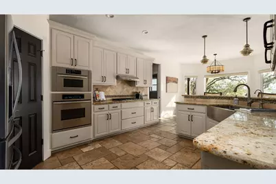 12404 Triple Creek Drive, Dripping Springs, TX 78620 - Photo 6