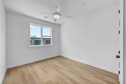 1701 Simond Avenue #411, Austin, TX 78723 - Photo 16