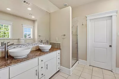 1305 Cometa Street, Austin, TX 78721 - Photo 12