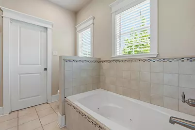 1305 Cometa Street, Austin, TX 78721 - Photo 14