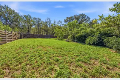 1305 Cometa Street, Austin, TX 78721 - Photo 24