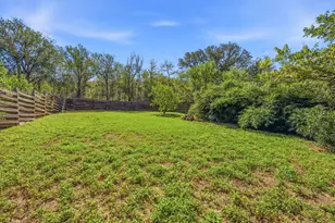 1305 Cometa St, Austin, TX 78721 - Photo 24