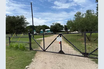 968 Red Town Road, Elgin, TX 78621 - Photo 20