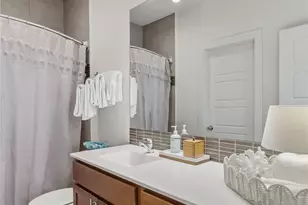 1807 Ulit Ave, Austin, TX 78702 - Photo 32