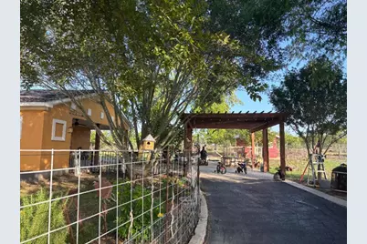 159 Kathy Drive, Lockhart, TX 78644 - Photo 4