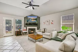 1302 Redbud Ln, Leander, TX 78641 - Photo 22