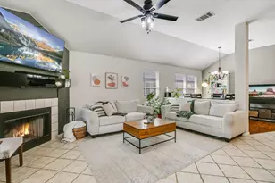 1302 Redbud Ln, Leander, TX 78641 - Photo 4