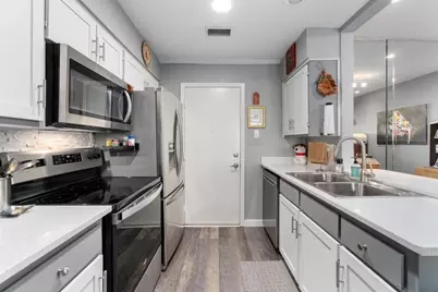 1501 W Barton Springs Road #107, Austin, TX 78704 - Photo 6