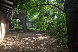 8910 Little Walnut Pkwy, Austin, TX 78758 - Photo 24