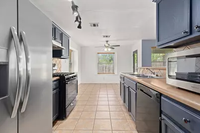 1110 Sundrop Place, Round Rock, TX 78665 - Photo 18