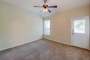 137 Creekside Villa Dr, Kyle, TX 78640 - Photo 8