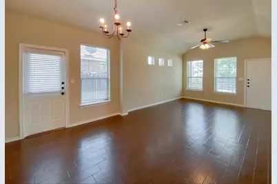 137 Creekside Villa Drive, Kyle, TX 78640 - Photo 2