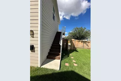 391 Ferrule Drive #B, Kyle, TX 78640 - Photo 2