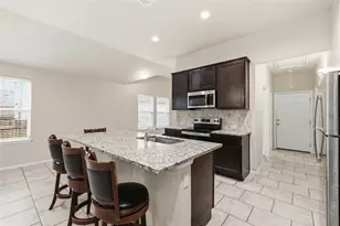 107 Saranac Dr, Elgin, TX 78621 - Photo 6