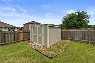 214 Briarwood Dr, Leander, TX 78641 - Photo 34