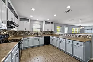 214 Briarwood Dr, Leander, TX 78641 - Photo 8