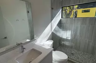 1131 Walton Ln, Austin, TX 78721 - Photo 10