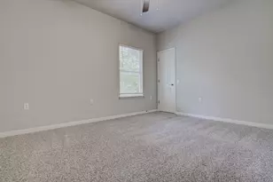 1702 Singleton Ave, Austin, TX 78702 - Photo 14