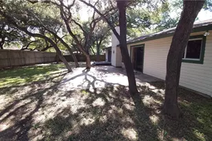 9019 Texas Sun Dr, Austin, TX 78748 - Photo 16