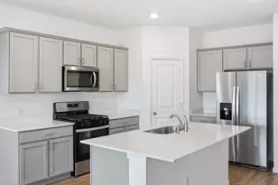 339 Mustang Lk Cir, Buda, TX 78610 - Photo 8