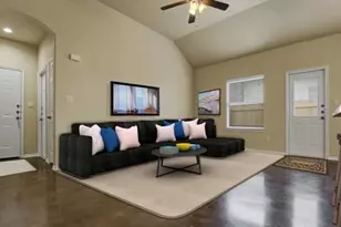 337 Emma Dr, New Braunfels, TX 78130 - Photo 6