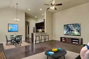 337 Emma Dr, New Braunfels, TX 78130 - Photo 8