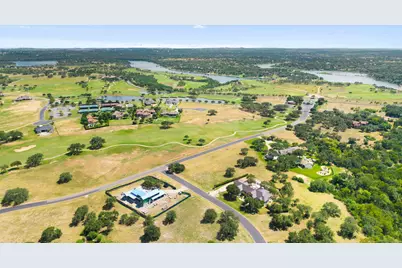 25801 Cliff Cove, Spicewood, TX 78669 - Photo 18