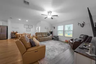 440 Sebring Cir, Hutto, TX 78634 - Photo 22