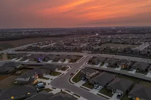 440 Sebring Cir, Hutto, TX 78634 - Photo 38