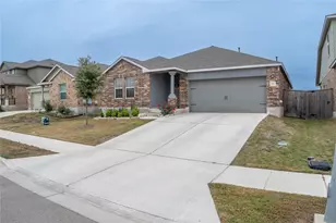 440 Sebring Cir, Hutto, TX 78634 - Photo 10