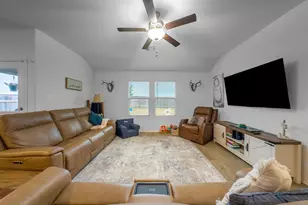 440 Sebring Cir, Hutto, TX 78634 - Photo 26