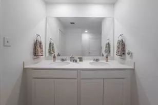 440 Sebring Cir, Hutto, TX 78634 - Photo 14