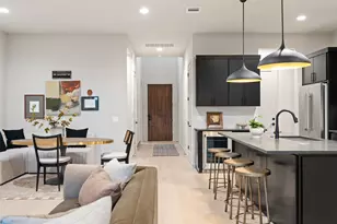 9803 Ribelin Ranch Ct, Austin, TX 78750 - Photo 6